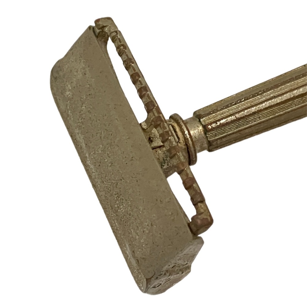 Vintage Gem Razor in Case - Picture 4 of 5